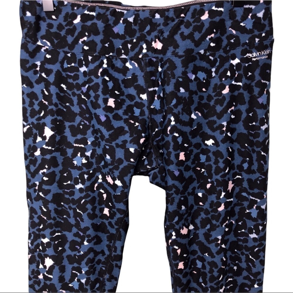 Calvin Klein Women’s Performance Leggings Cropped Blue Animal Print Size XL - Picture 4 of 7